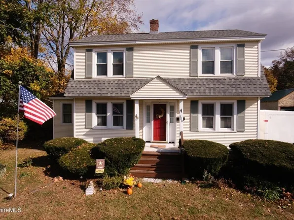 800 Simonds Rd, Williamstown, MA 01267