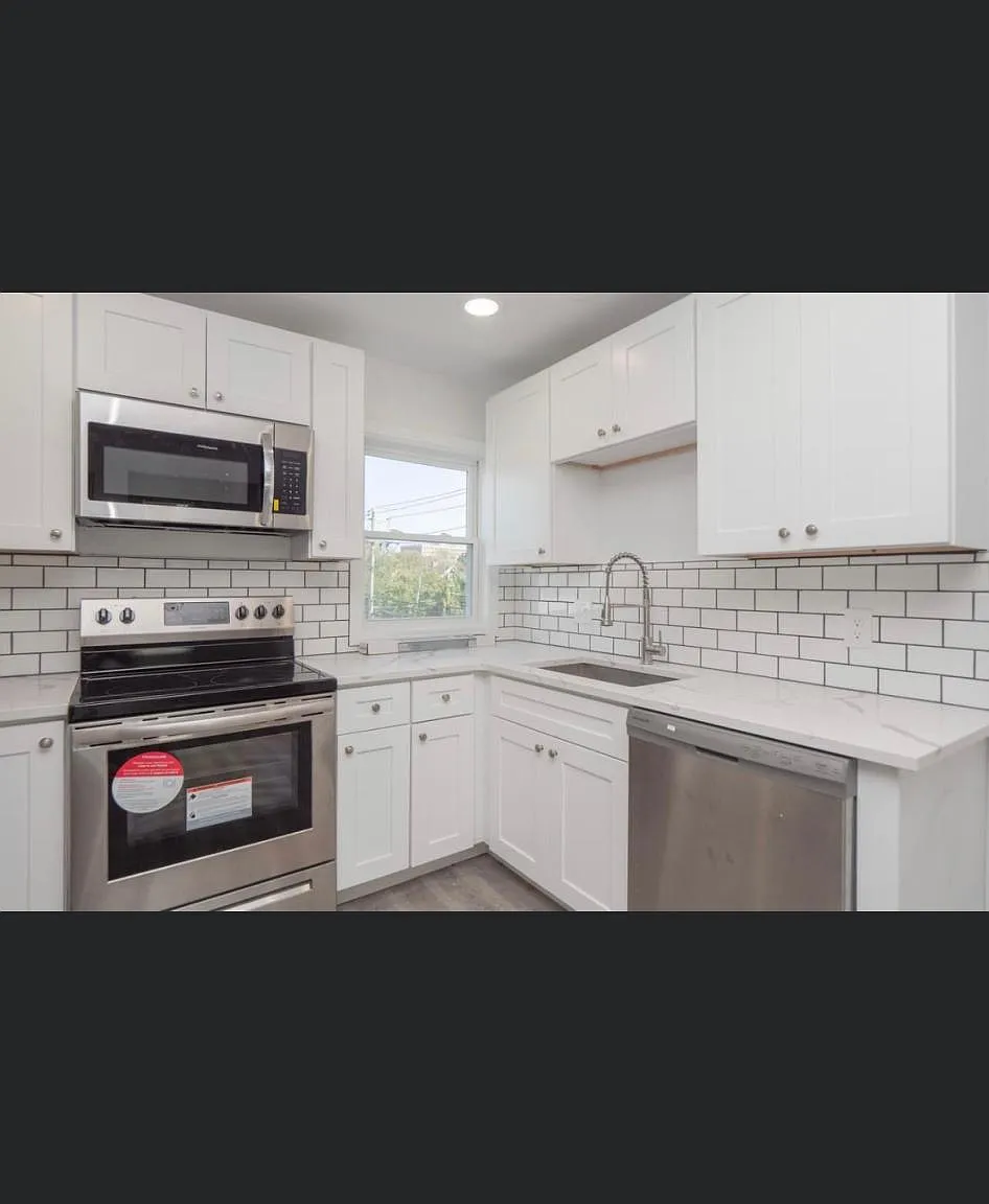 60 Warner St — Photo 1
