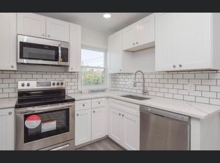 60 Warner St APT 1, Newport, RI 02840