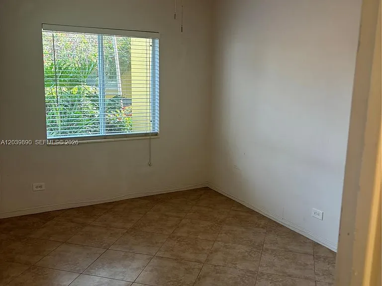 719 NE 16th Ave #719B — Photo 21