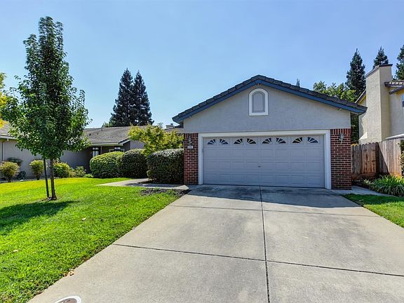 4th image of 2251 Daltrey Way