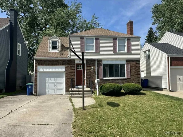 270 Kings Hwy, Buffalo, NY 14226