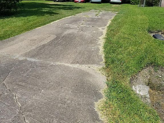 2nd image of 10014 Rosehaven Dr