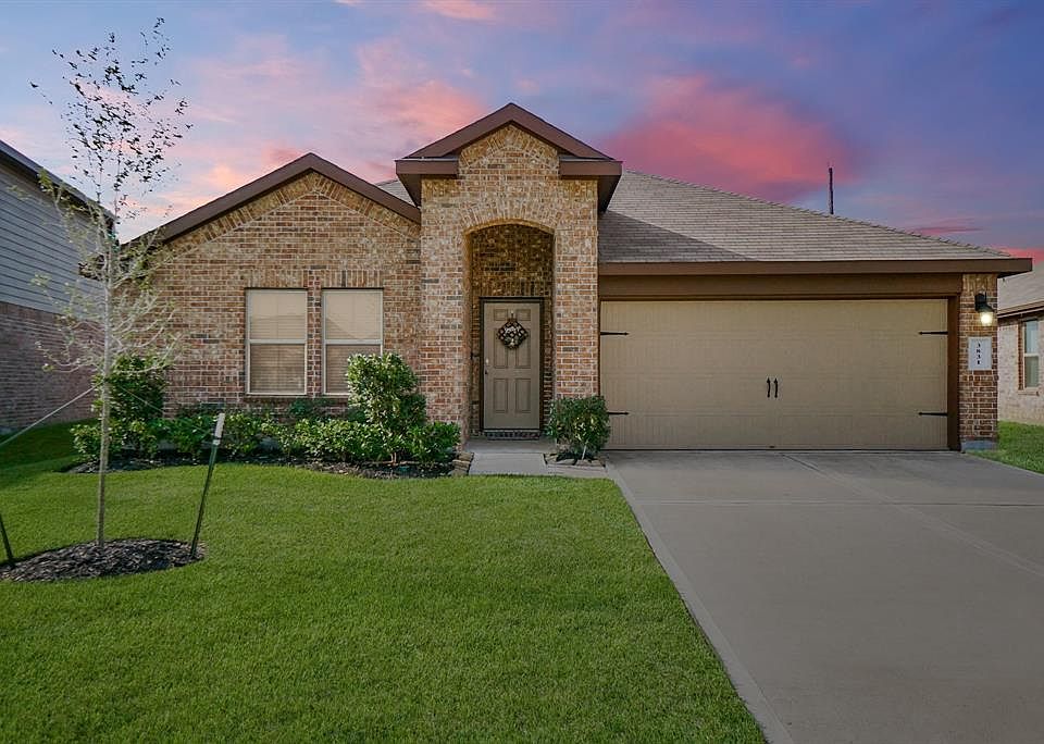 1st image of 3831 McDonough Way