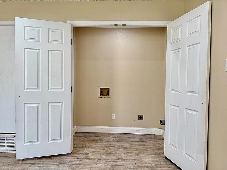1604 E Pine Ave — Photo 5