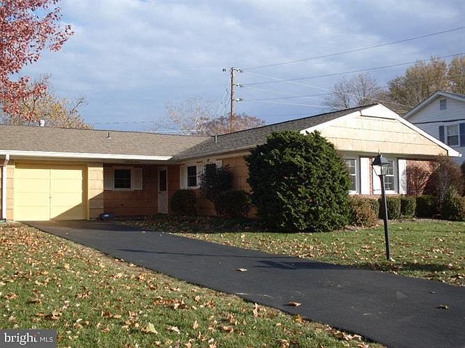 1st image of 4203 Majestic Ln