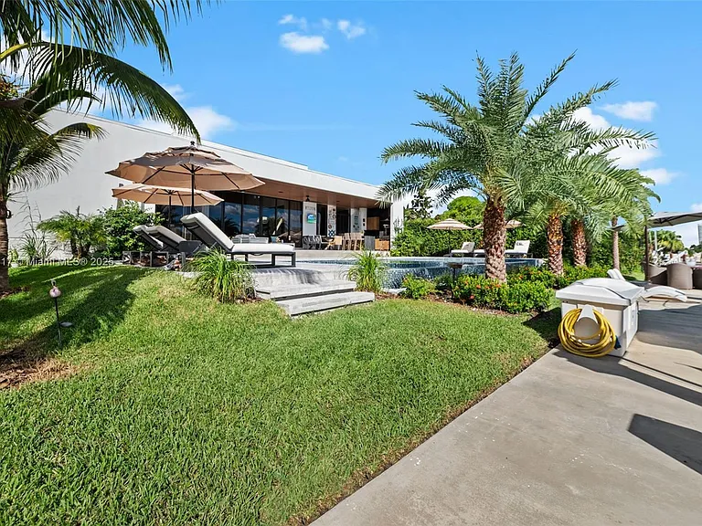655 Layne Blvd — Photo 35