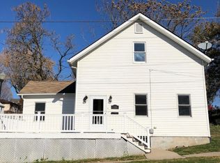 326 W 11th St, Davenport, IA 52803