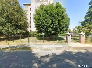 230 Farmington Ave #C2, Hartford, CT 06105