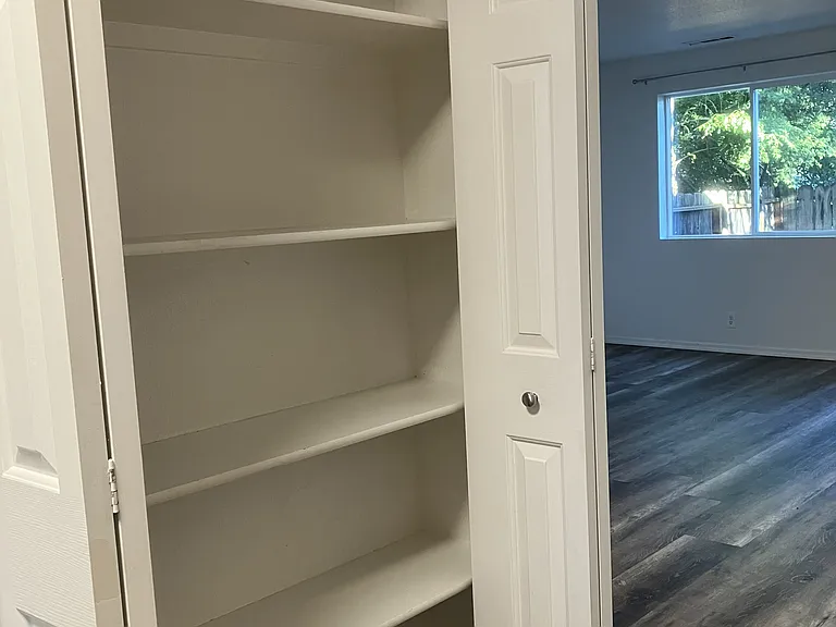 310 NE Terry Ln #2D — Photo 4
