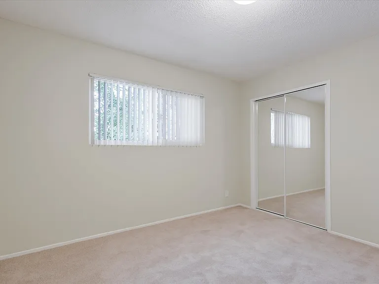 1450 San Antonio Ave #6 — Photo 15