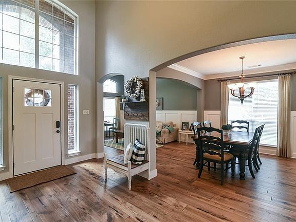 4th image of 6904 Winthorp Dr