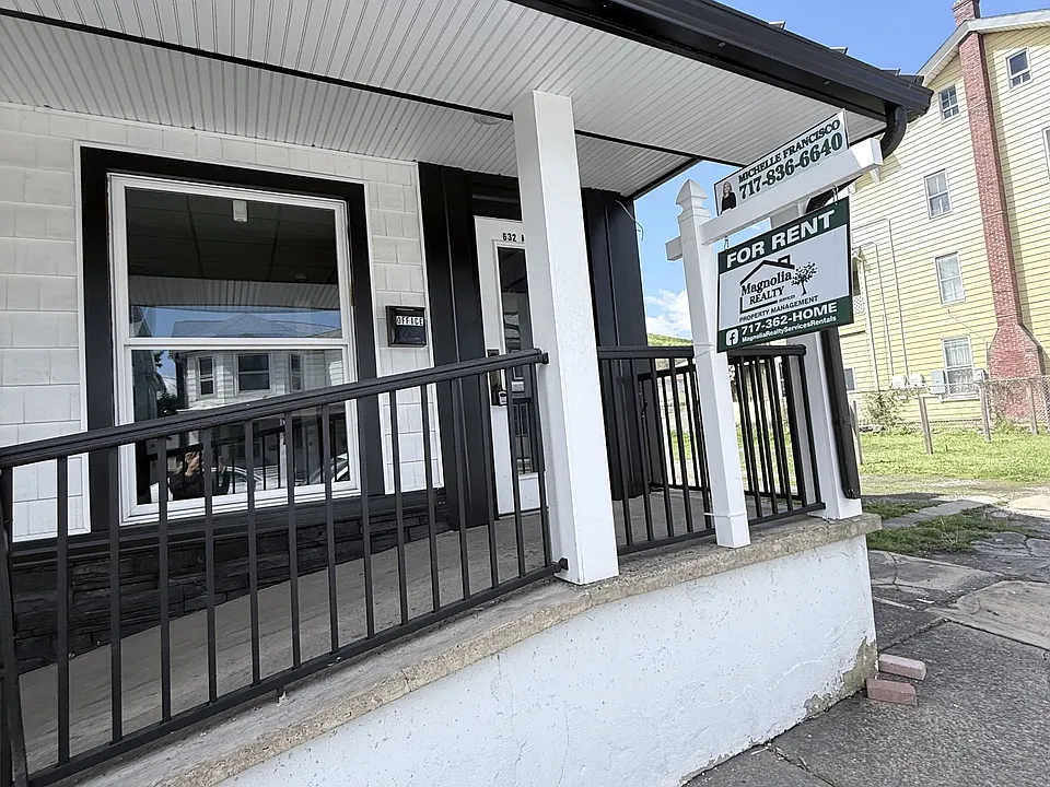 632 Main St