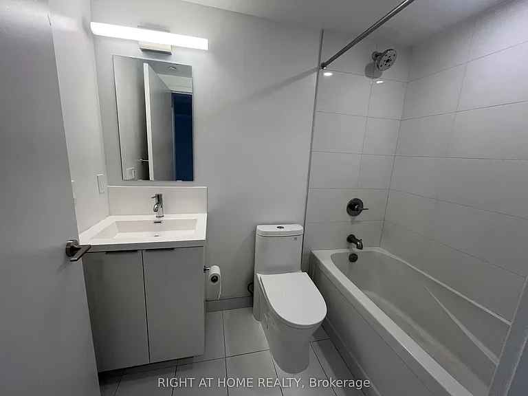 121 Saint Patrick St #411 — Photo 13
