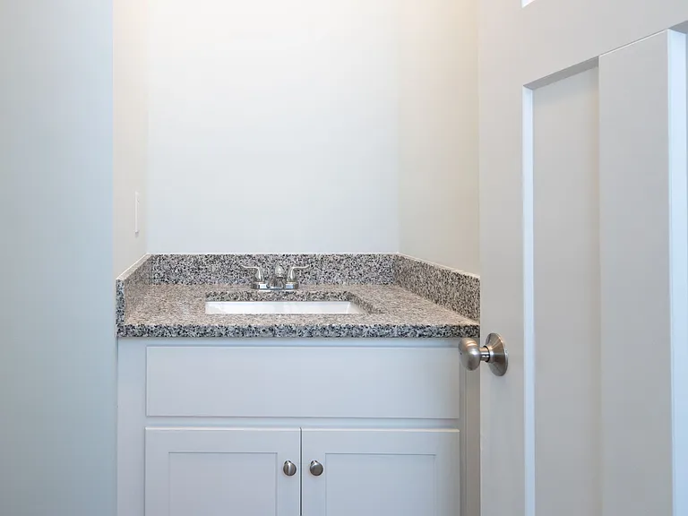 Paul's Place — Photo 13