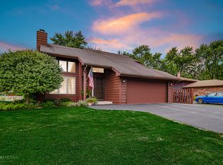 17638 Wright St, Lansing, IL 60438