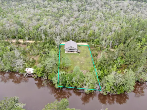 264 Johns Ln, Freeport, FL 32439