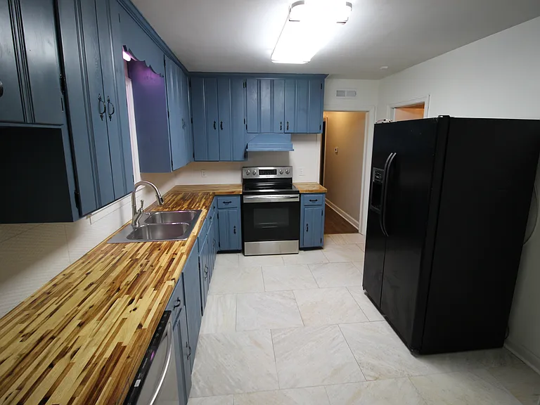 3739 Honeysuckle Ct — Photo 14