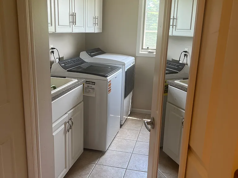 Summer Pl — Photo 36