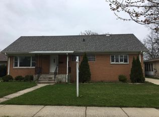 507 Lynn Ter, Waukegan, IL 60085