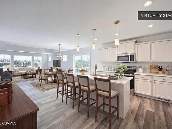 3rd image of 712 Country Club Dr