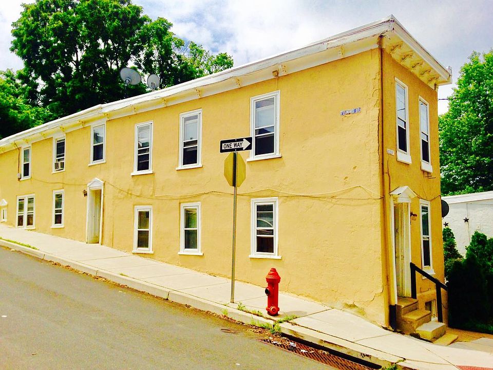 1st image of 363 Leverington Ave