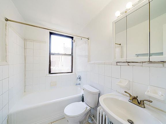 3rd image of 237 E 20th St APT 9G