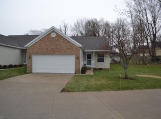 3226 Mariners Island Dr NW, Canton, OH 44708