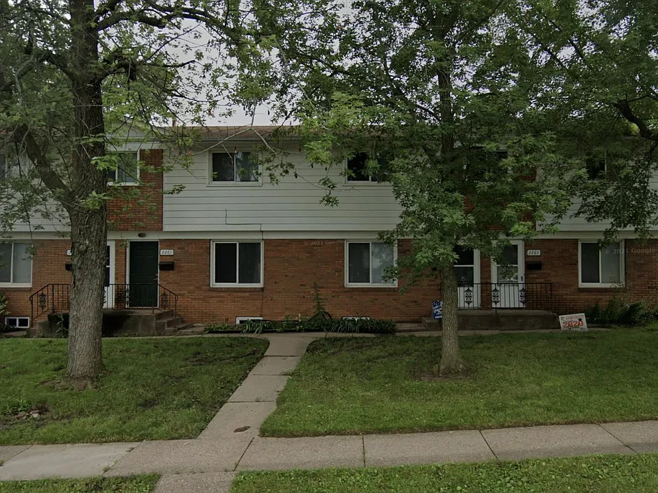 2615 N Pine St #2
