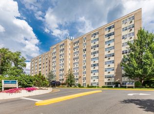 10 Landing Lane, New Brunswick, NJ 08901