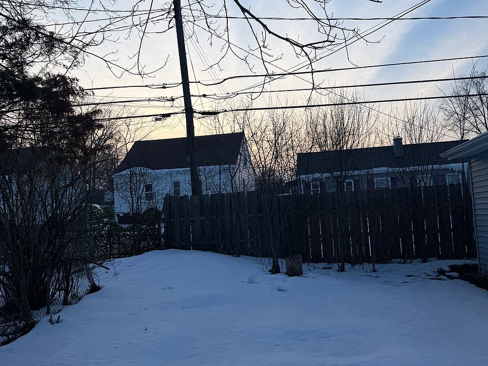 1st image of 1136 Orchard Heights Dr
