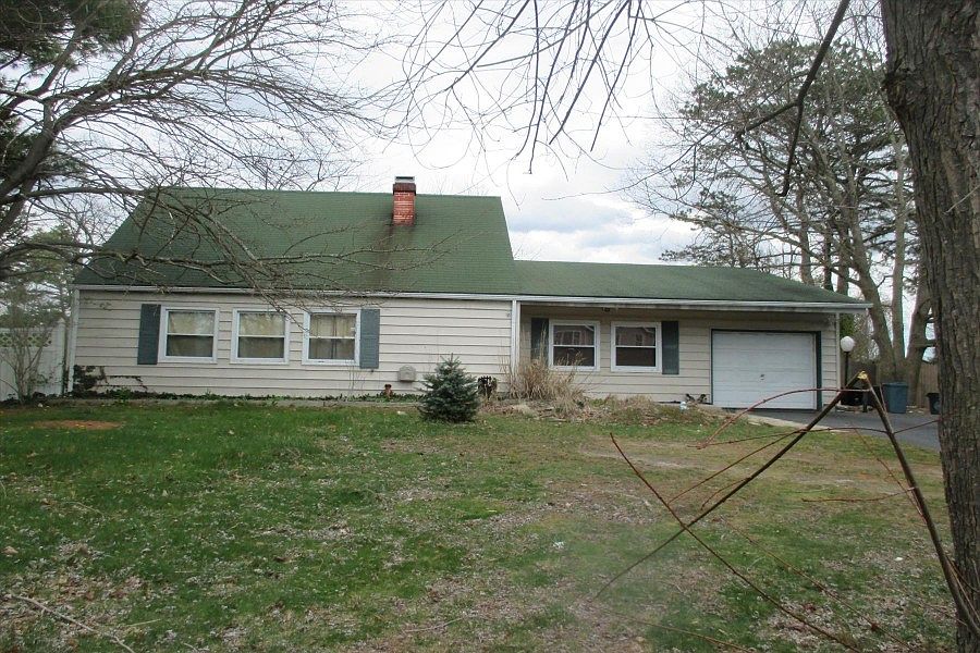 1st image of 41 Redpine Dr