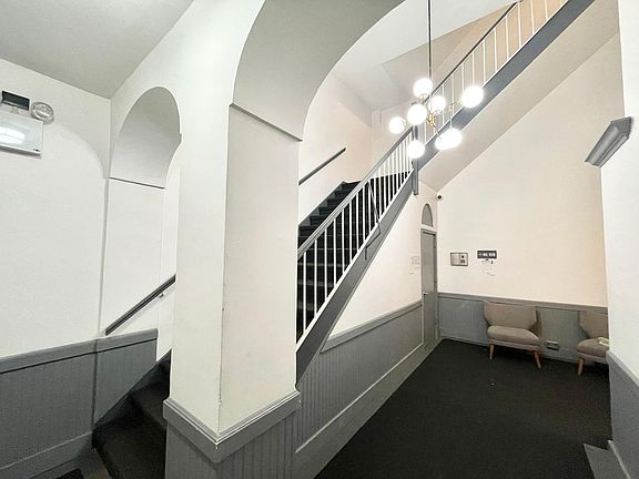 5th image of 361 E 50th St APT 2F