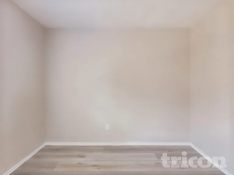 532 E Avenue J9 — Photo 12