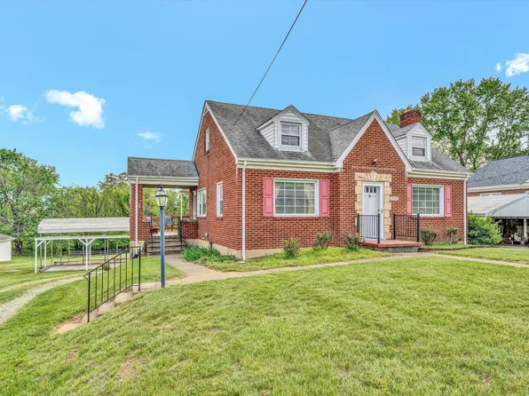 2039 Mayfield Dr, Roanoke, VA 24014