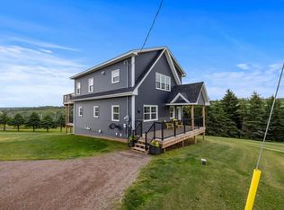 31 Hilltop Ct, New London, PE C0B1M0