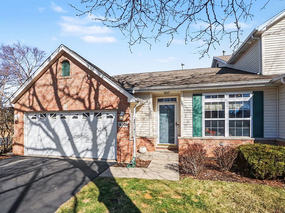 1st image of 16701 S Sunset Ridge Ct