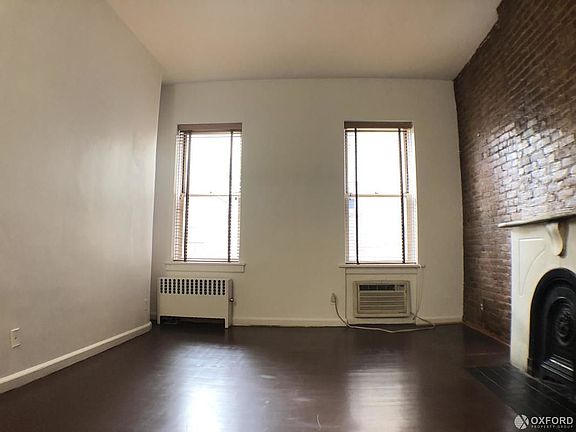 2nd image of 125 Lexington Ave APT 2F