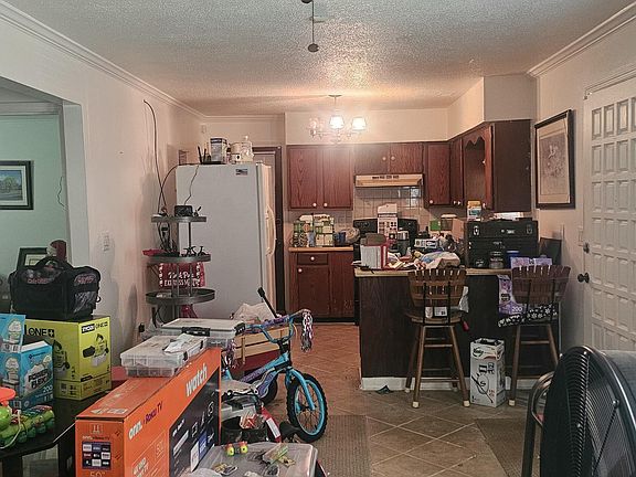 5th image of 500 Lupton Dr