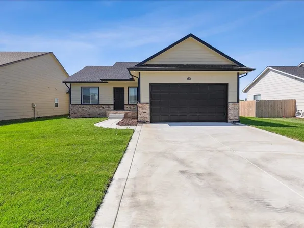 8789 E Summerside Pl, Wichita, KS 67226