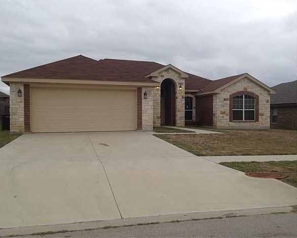 1st image of 700 Brooklynn Kay Dr