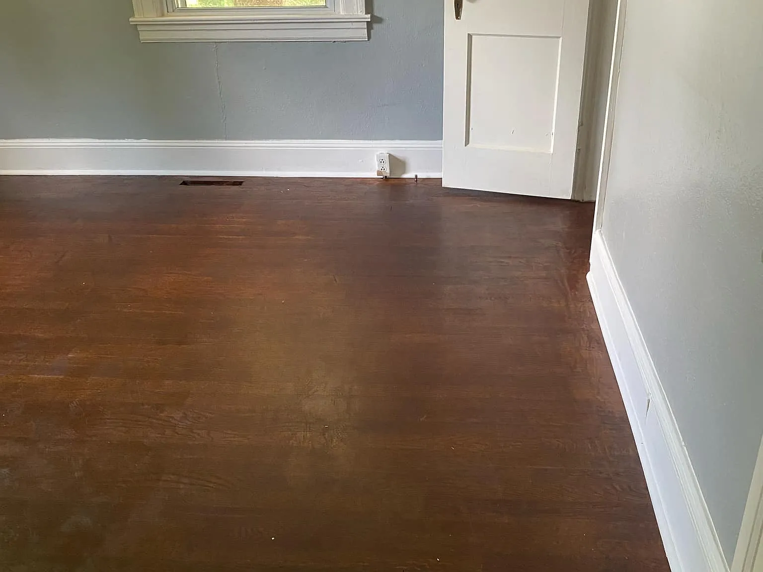 1121 Chatham Hgts Rd — Photo 2