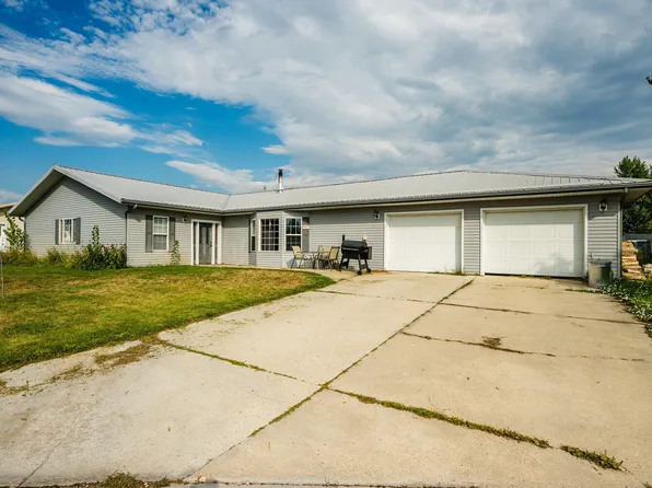 947 W Halbert St, Ranchester, WY 82839