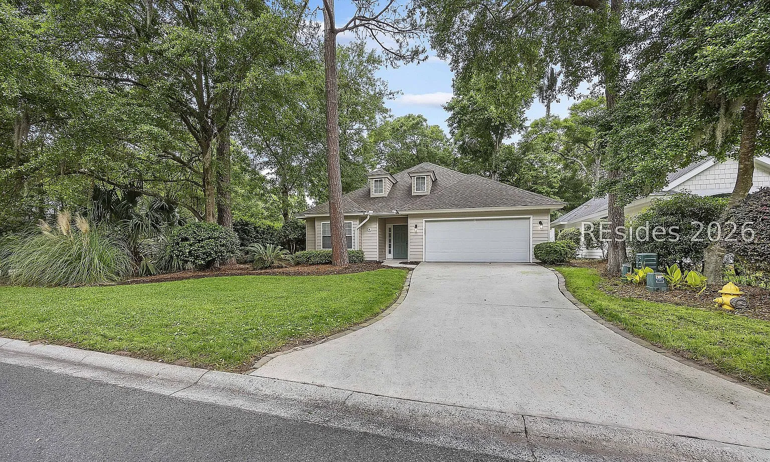 3 bed, 1600 sqft, $3,250 — Photo 1