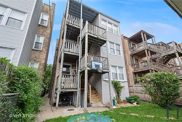 6335 N Claremont Ave — Photo 26