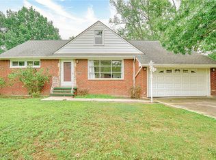 1823 Sunset Dr, Richmond Heights, OH