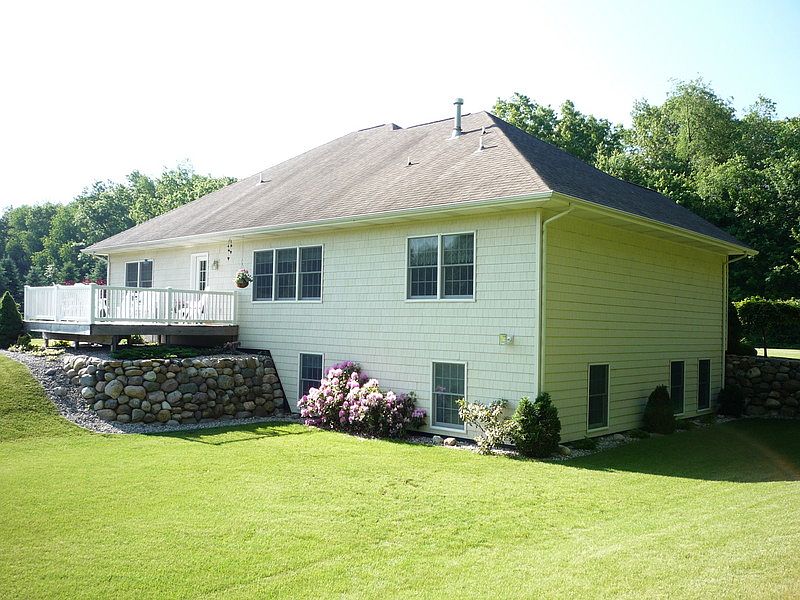 1st image of 10218 W J Ave