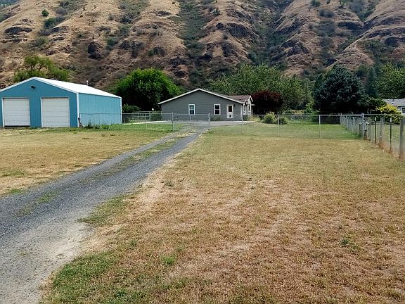 2nd image of 20304 Clearwater Dr