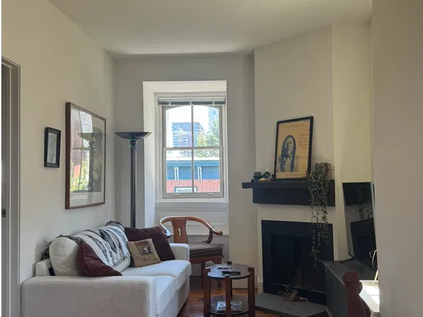 260 S 9th St #3F-5, Philadelphia, PA 19107