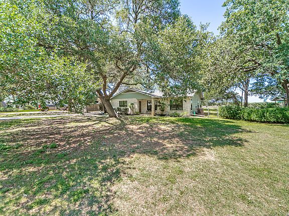 2nd image of 138 Stonegate North Dr